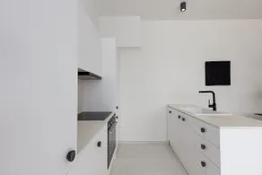 Vivenda privada com belo jardim - Image 5