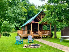 CozyCabinGetaway|HotTub|Skiing|River|FirePit - Image 2