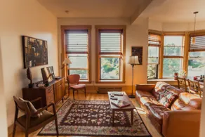 Modern, cozy getaway in charming town (Apt 2A) - Image 2
