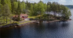Dream place by the lake - Image 2