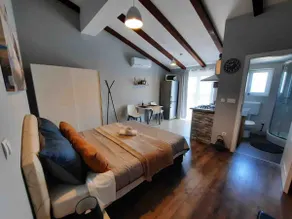 Luxury studio - Image 5