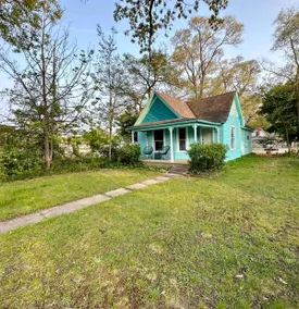 Charming Traverse City Airbnb - Image 3