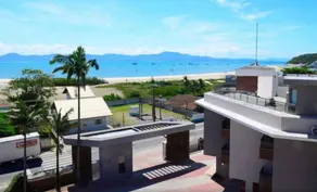 Beachfront apartment in Ponta das Canas - Image 2