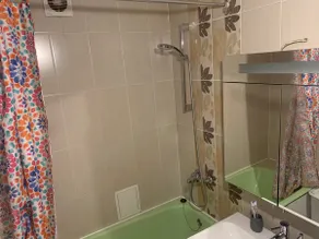 Cozy two-room apartment in Kyiv, old Podol - Image 3