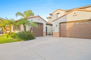 Private/Modern & Cozy HiddenGem - Image 2