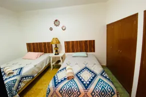 : : Family Insurance 1.5 blocks from tourist area - Image 2