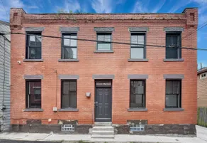 Luxury+Location+Amenities ~ Sleeps 4 on Alpine Ave - Image 2