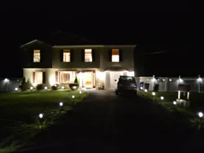 Gorgeous Villa in Pocono nr Ski Slopes, Camelback, Kalahari w Games Rm & Hot tub - Image 2