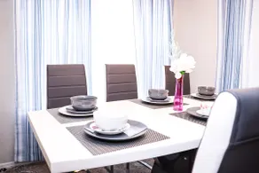 Spacious 5b/3b Home with Jetted tub 10 guests - Image 2