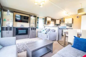Big Skies Platinum Plus Holiday Home with Wifi, Netflix, Dishwasher, Decking - Image 5