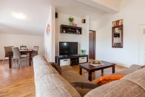 Rustic Dream Apartment for 5 - Image 2