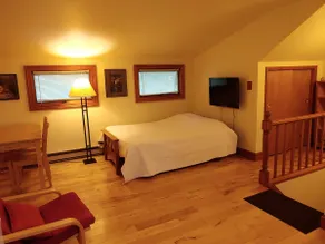 Apartment, King Bed, Double Futon Sofa, Kitchen - Image 3