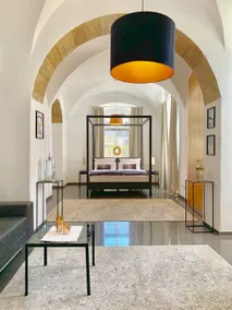 Boutique apartment in a historic setting - Image 2