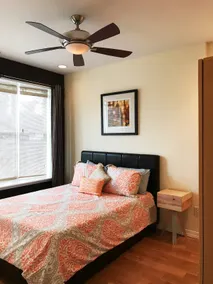 Luxury 2BD/2BH in Historic CWE/1EE - Image 2