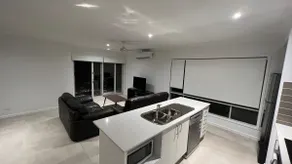 Morden home Master with ensuite and A/C)2 Bath - Image 5