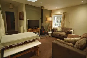 Devon Farm Cottage, Fire, Kids Room, Farm Fun - Image 4