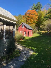Large New England Home w/ Gorgeous Mountain Views - Image 2