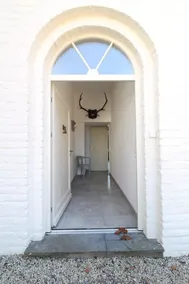 Exclusive vacation home 2 - Image 2
