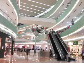 Contemporary Elegant @Ciputra World Surabaya - Image 4