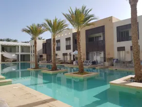 Nayah Stays, Amazing villa with private pool & 5 master suites - Image 2