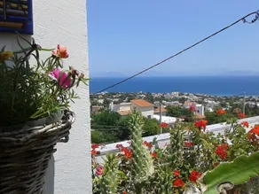 Goddess Artemis Balcony Apartment Near Athens Airport - Image 4