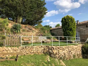 Large home in a wild and natural setting - Image 2