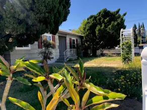 San Diego Area · 2BR/2.5BA House w/Yard near SDSU - Image 1