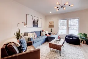 Town Lift Condo - 2BR/2BA Newly Renovated on Main - Image 2