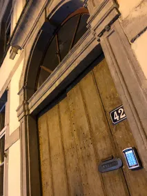 Studio ideally located in the pedestrian center. - Image 2