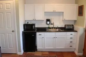 Private Studio Cottage Steps from Emory University - Image 2