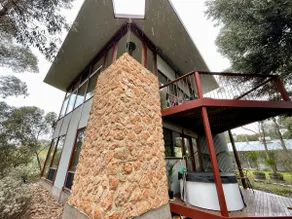 Luxury Eco Retreat - The Treehouse - Views - Image 3
