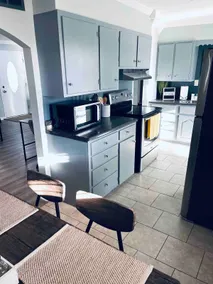 Modern & Cozy 4 Bedroom home ! - Image 3