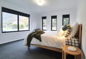 Jimmara House Modern central holiday home - Image 4