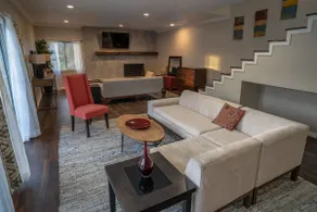 Hollywood Hills Home w Million $Dollar$ Views!! - Image 5