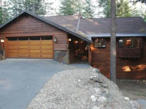 Tahoe/Donner Mountain home w hot tub - Image 3