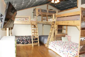 Tin Roof Sundae Cabin - secluded in nature - Image 2