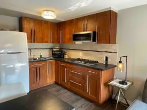 Entire 2bdr apartment. King & Queen bed - Image 3
