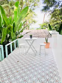Indie Beach: Tropical kitchen and amazing seaview - Image 5