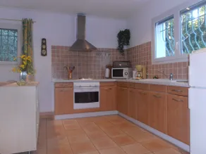 Apartment under the pine trees in the heart of the Alpilles - Image 5