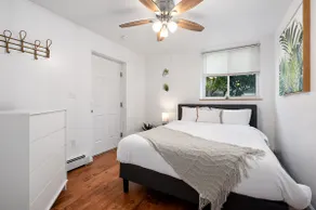 Secluded 2BR | Two Queen beds | Off-street parking - Image 3