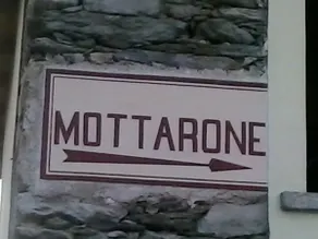 Green stone Mottarone House near Lago d’Orta - Image 3