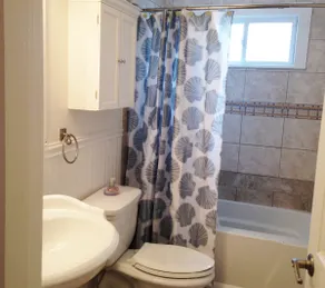 #25 Seasonal Cottage is 200 feet from the Beach - Image 4