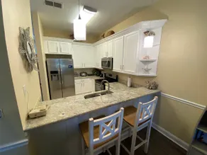 3/2 Lake View King Bed Disney Family Condo Resort - Image 4