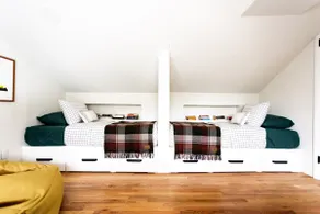 Coal Creek Cabin | Artist Retreat & Family Getaway - Image 2
