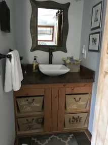 Queen studio, sleeps 2 people - Image 2