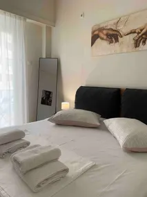 Apartment in Athens - Image 2