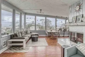 MidMod beach vibe, spectacular view hot tub avail - Image 4