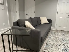 Renovated 1 Bedroom - CoHi/Park View - Image 4