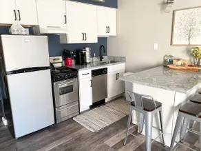 Renovated 1 Bedroom Sleeps 5 Mountain Views Indoor Pool Near Loon - Image 3