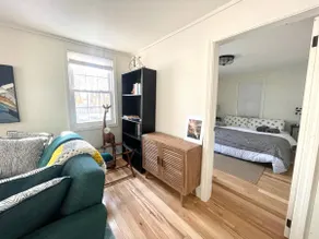 King Size Bed - Little House On Lincoln Street - Image 3